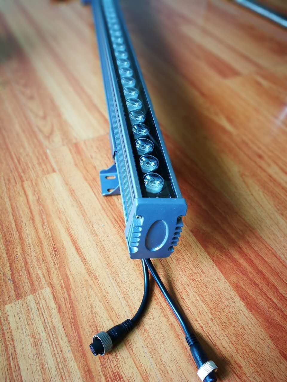 ҫ^bϟLEDϴ36Wɫϴ