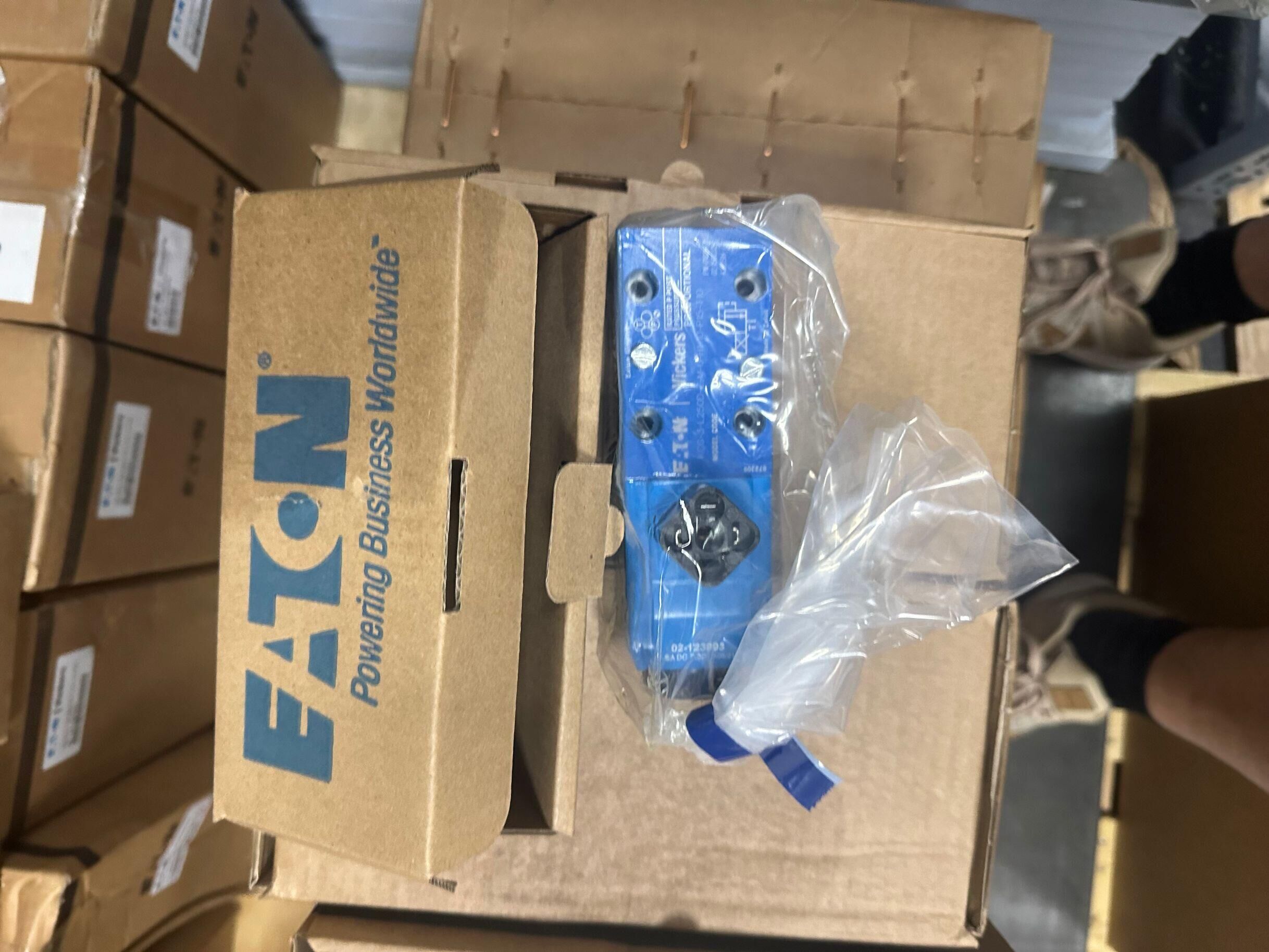 ʿy?KCG-3-250D-Z-M-U-HL1-10-T1