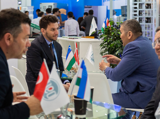 202619ÞƝe˹̹HԴչ[