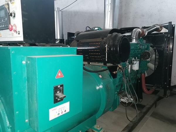 ְl늙CM300ǧ߰l늙CM̓rND׌ҪѿSrF^ԇC