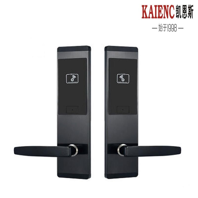 e^Ԣici wˢTi БTƵiTiic