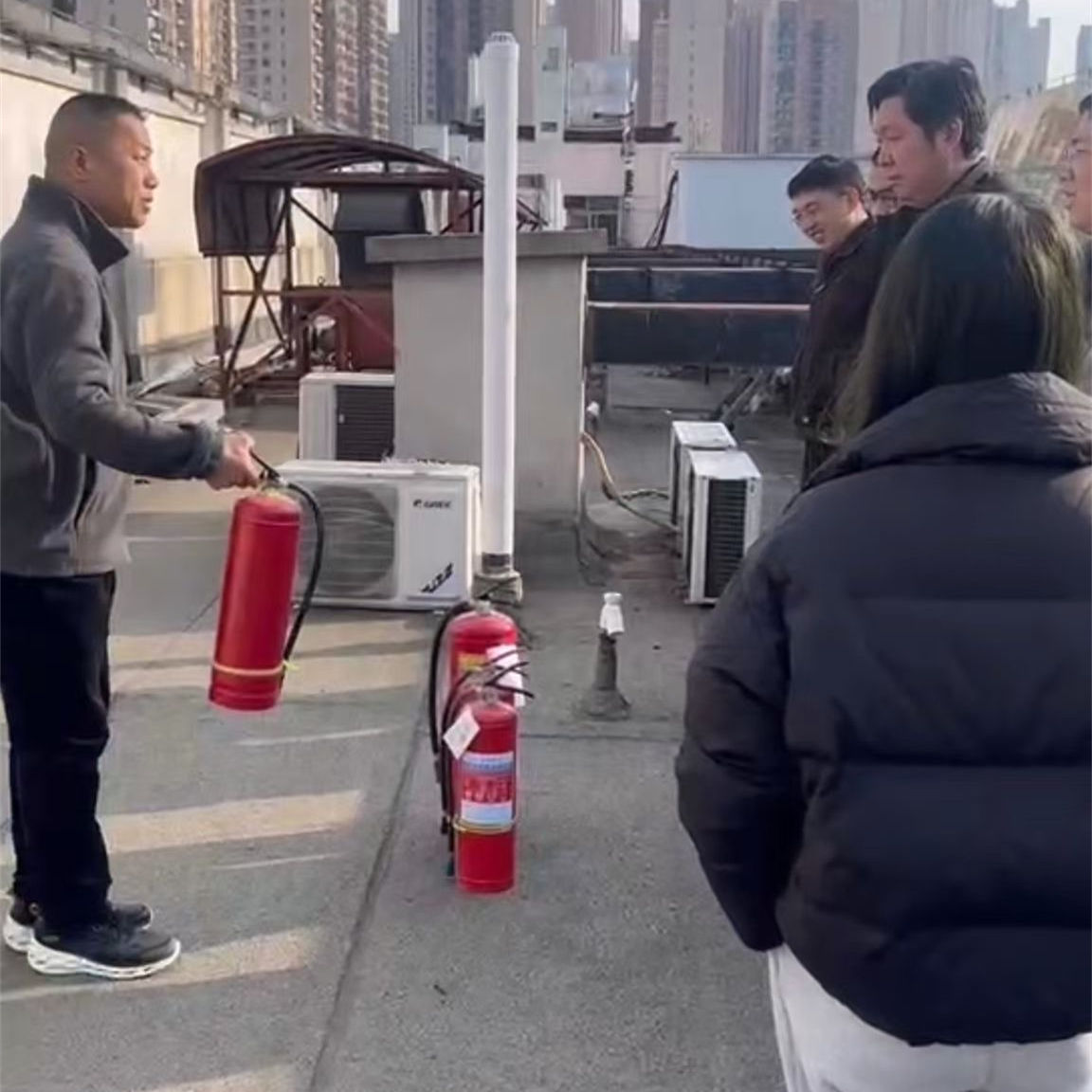 ϵyzzy ʩƷȫռЧʸ