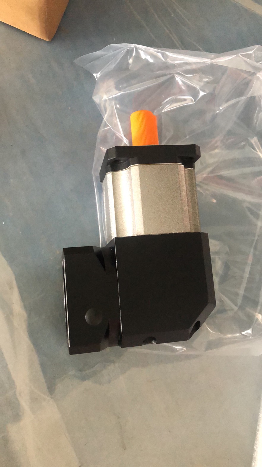 RF137-Y22KW-NA85-M4ֱSpٙCTKS88