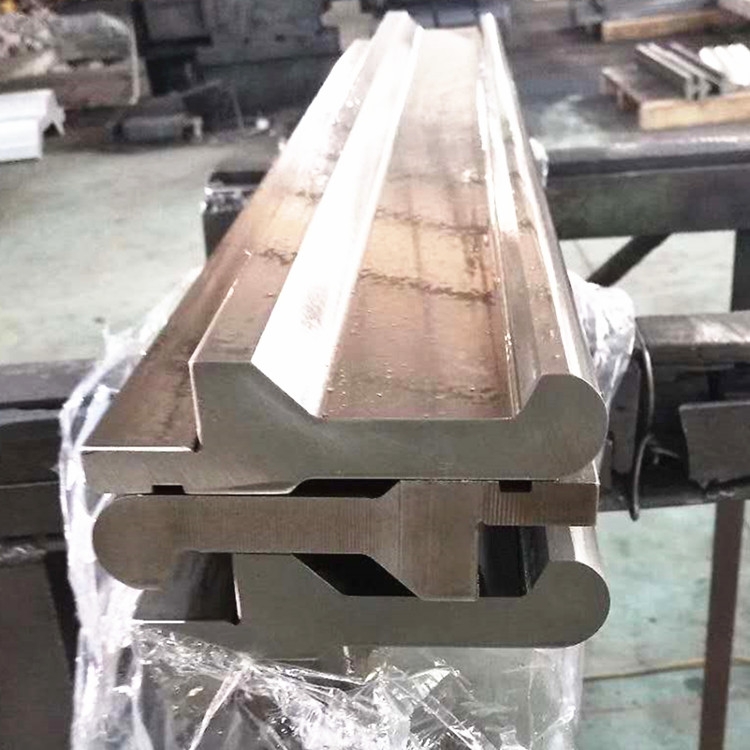 SҹۏCģ ҺۏCAģ߃r񃞻