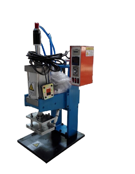 zƤ﹤ˇƷCľ˙CľCӡPVCƬҾ߉CӡC