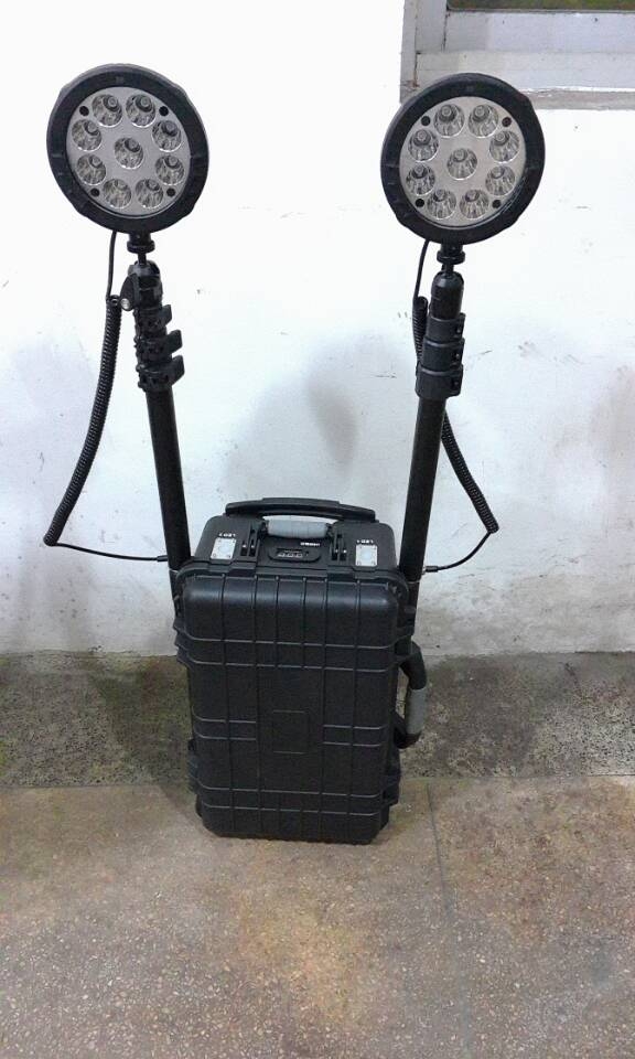 YJ6105C·ʩULEDyʽƄϵy