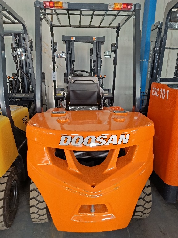 uDOOSANɽ/3ȼʽͲ܇/D30F܇F؛Aɲ܇