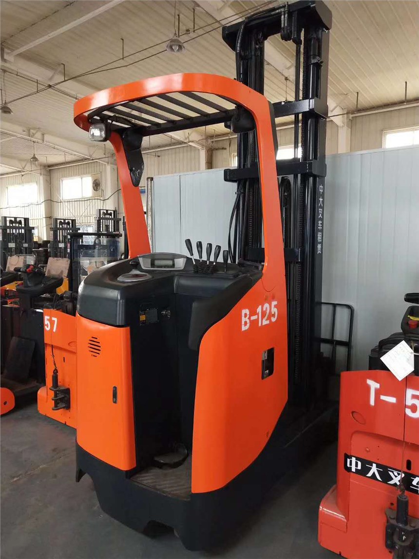 uɽ3ԄӓD30FͲ܇4׼b˹؂ƣAɲ܇