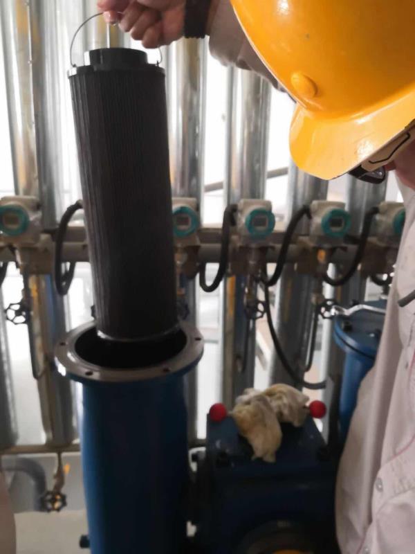 LXY143*835/80(0256)͞VW