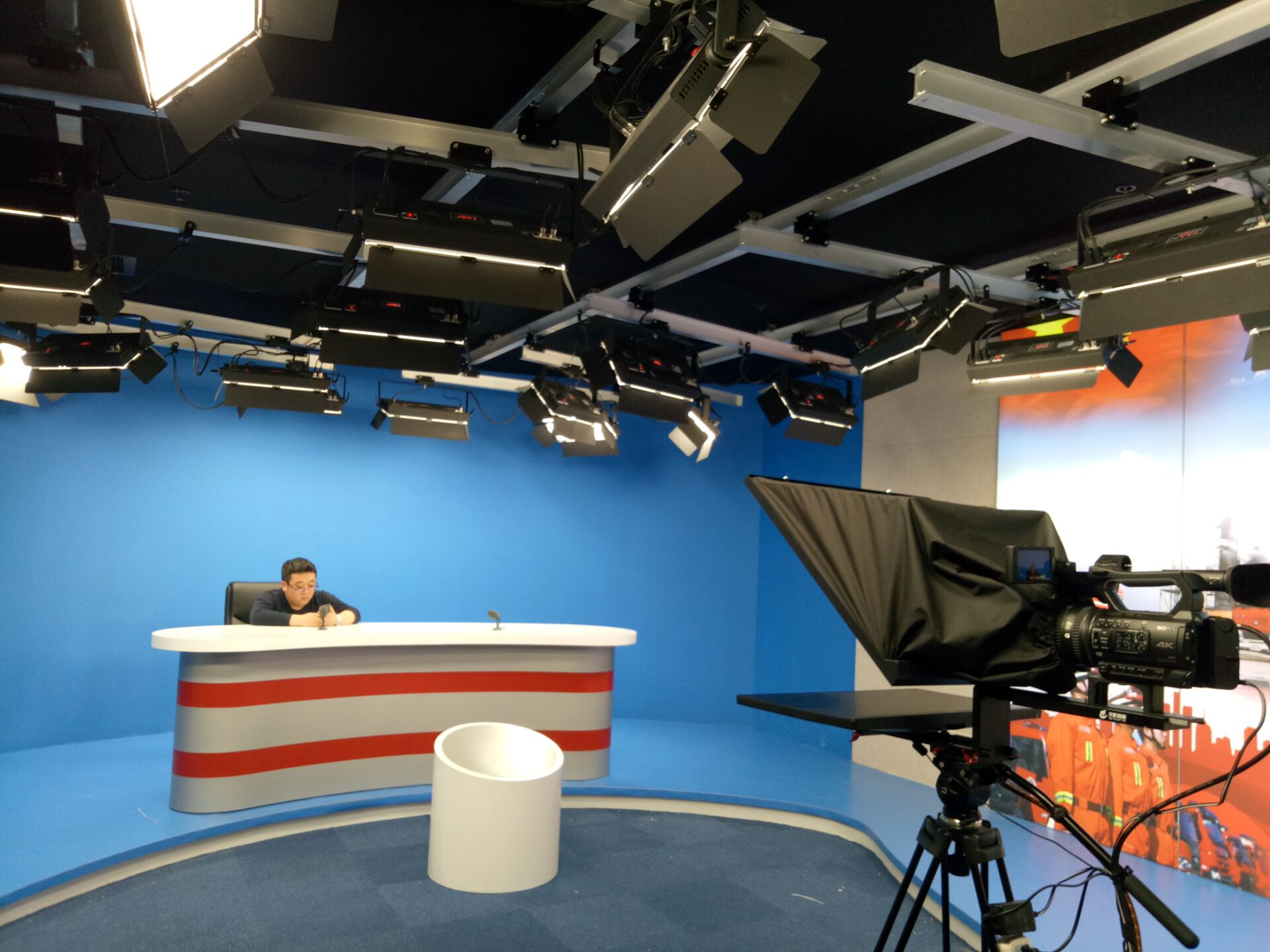 ¾SӍݲֱgOֱ䛲̓M񱳾ϳȫܙC