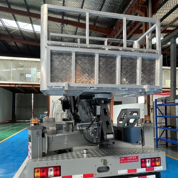 24{Ƹ߿I܇ֱƽ_ҺԄ{ƽ늃