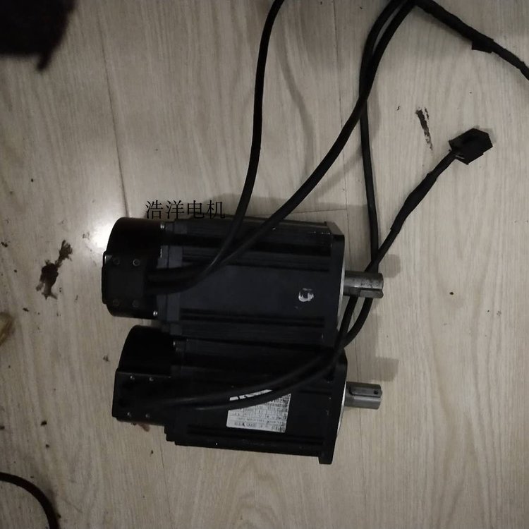 CŽŷR_F؛MS-80ST-M02430B-20P7hr