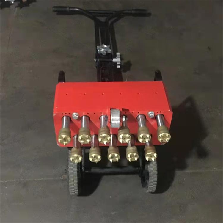 ݹVС͵淭ëCҺˮr·ëC