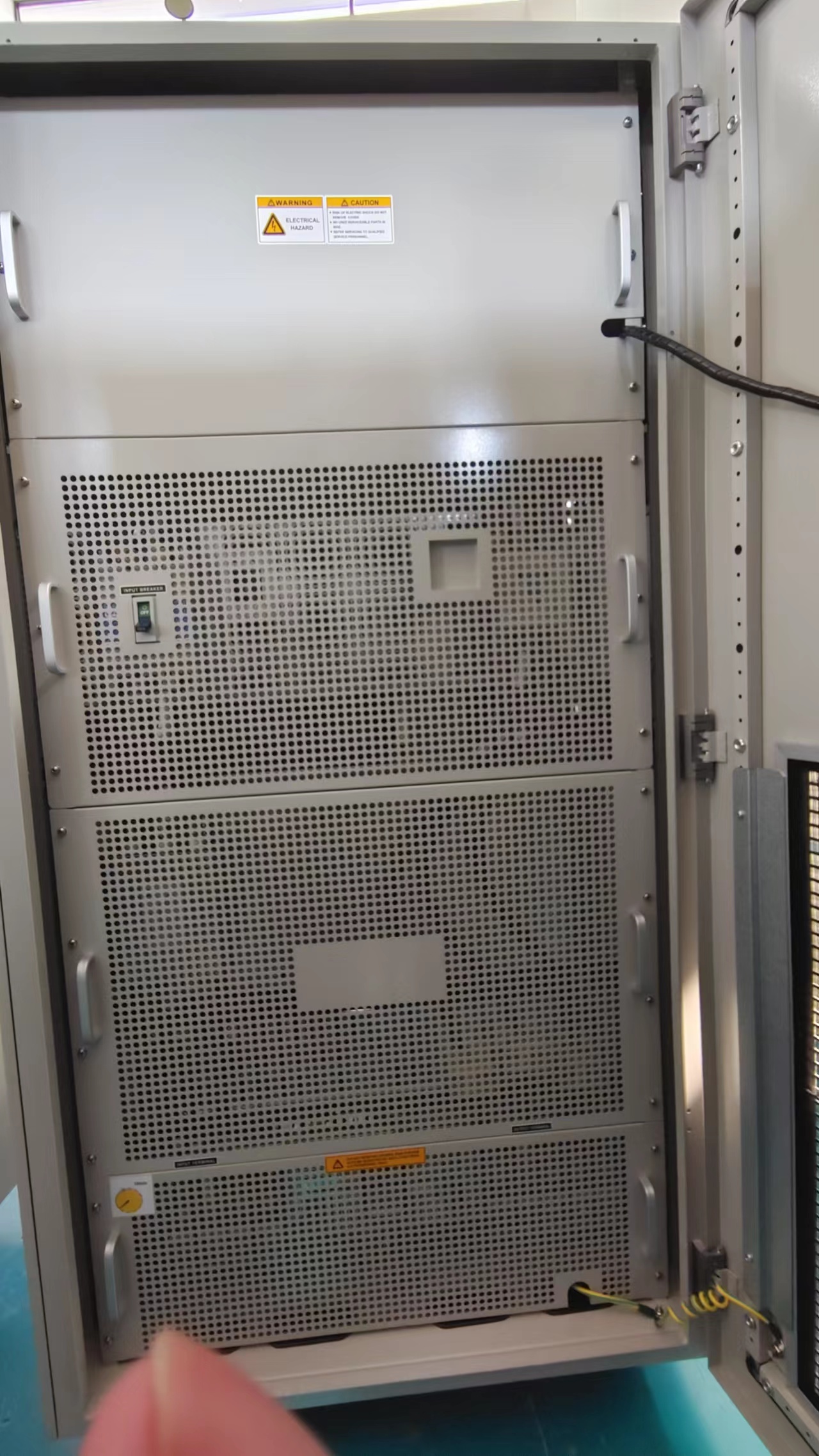 ˹AFCཻϵ׃lԴЧʸʧ͑÷V