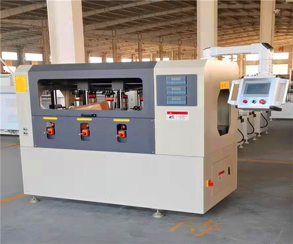 RCTOp^CNC䏾_ȸиƷ|